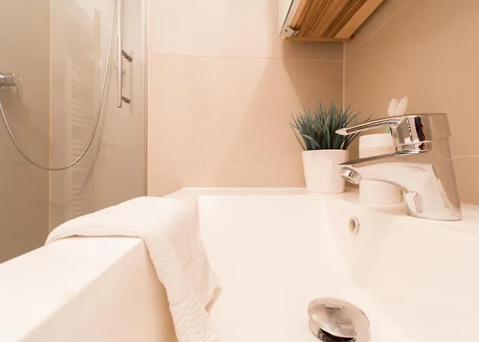 Mandlgasse I Contactless Check-in Apartman Bécs